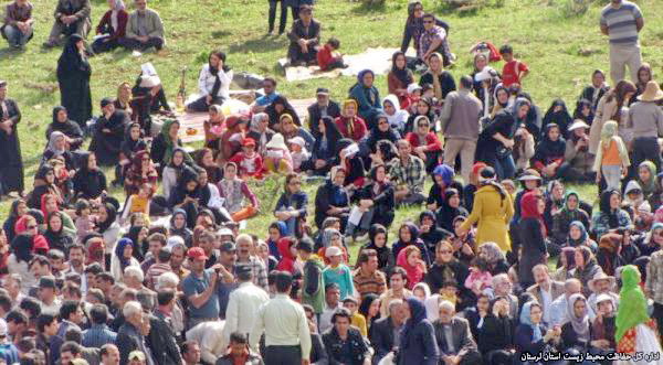 گزارش تصويري: برگزاری جشنواره لاله‌های واژگون در الیگودرز